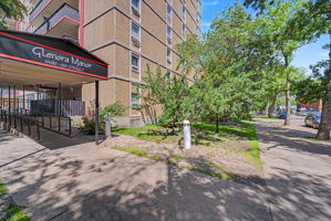  Photo 44