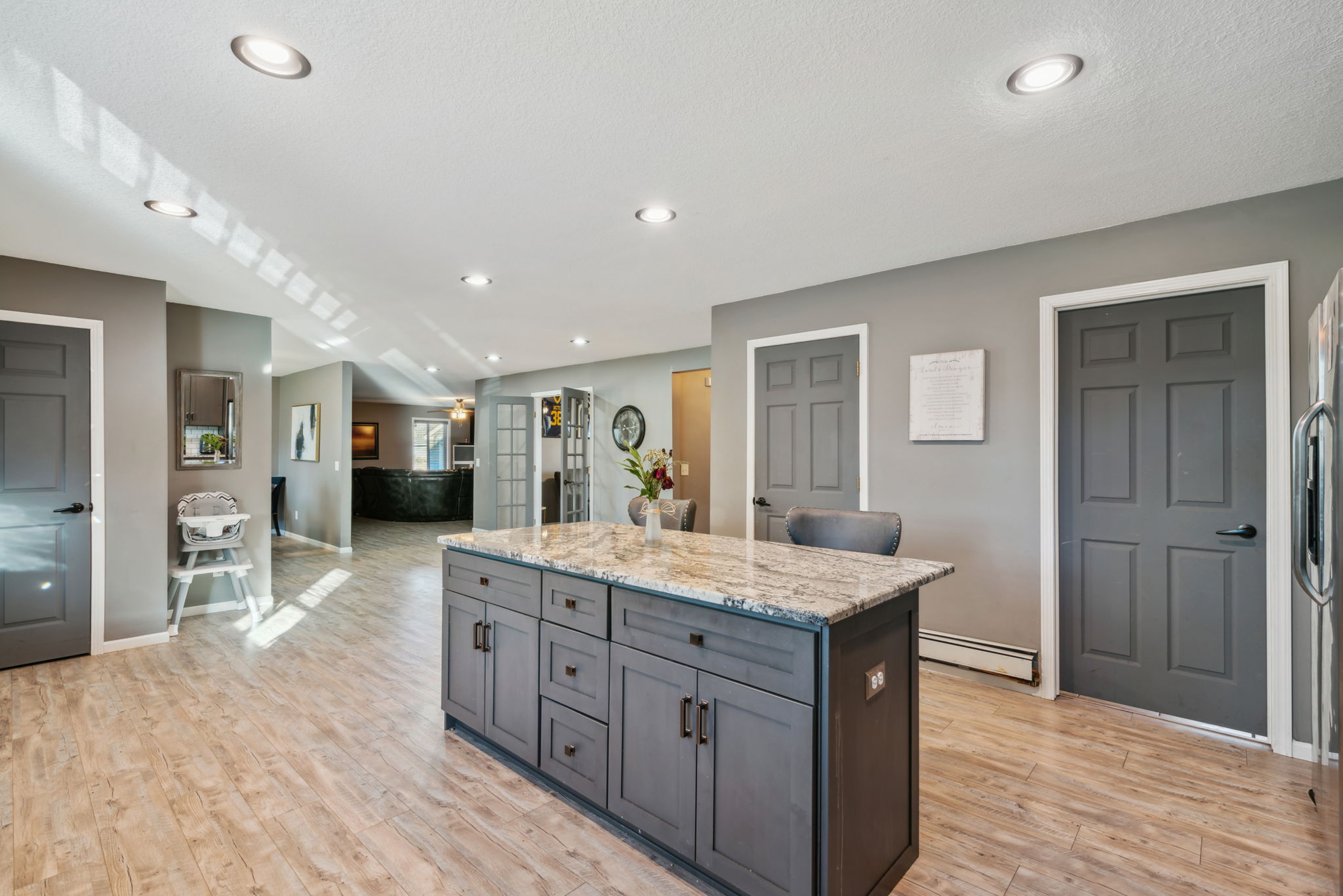 21_Interior