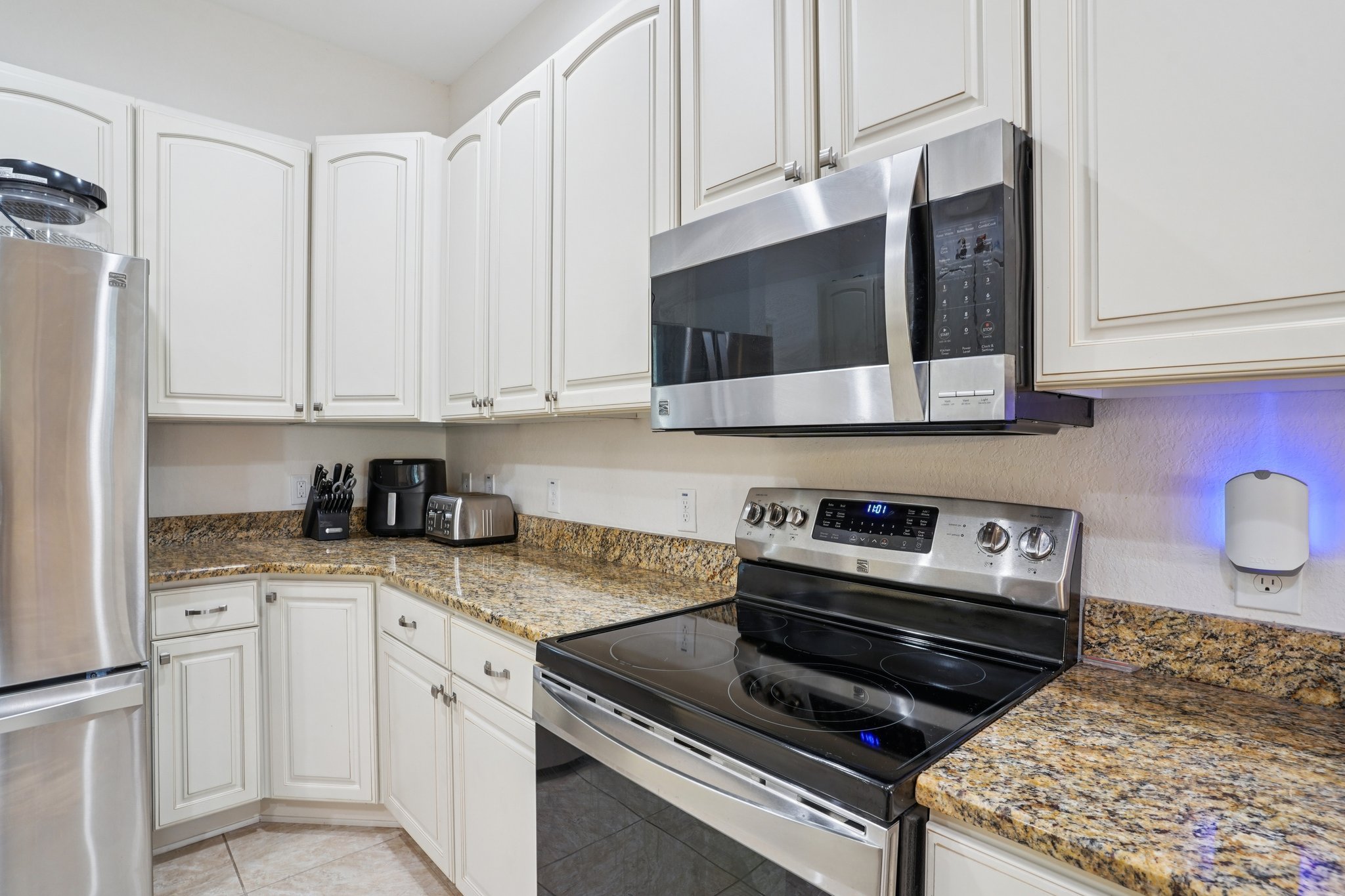 Lake Miona Way-S1203-017.jpg