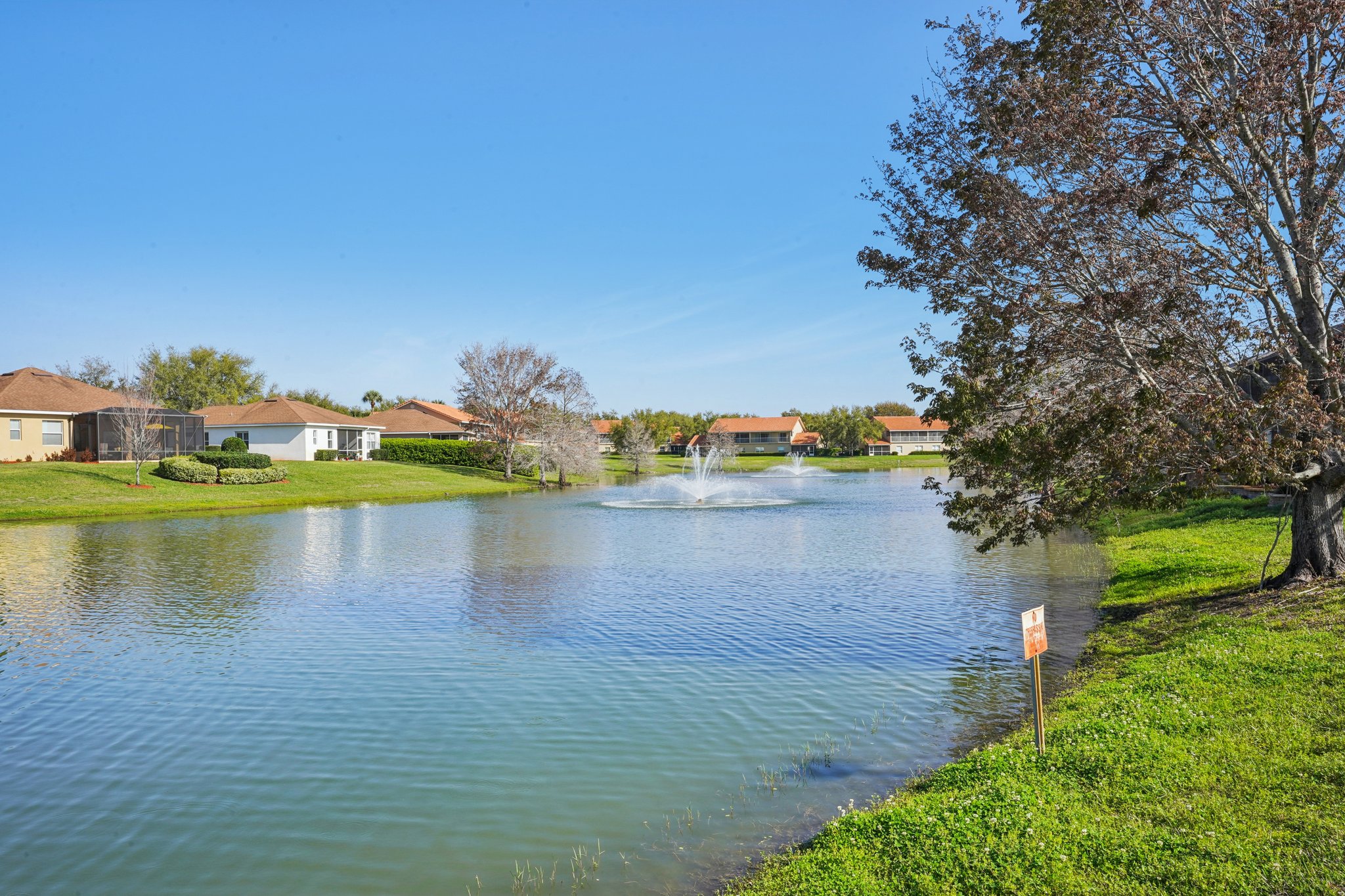 Lake Miona Way-S1203-040.jpg