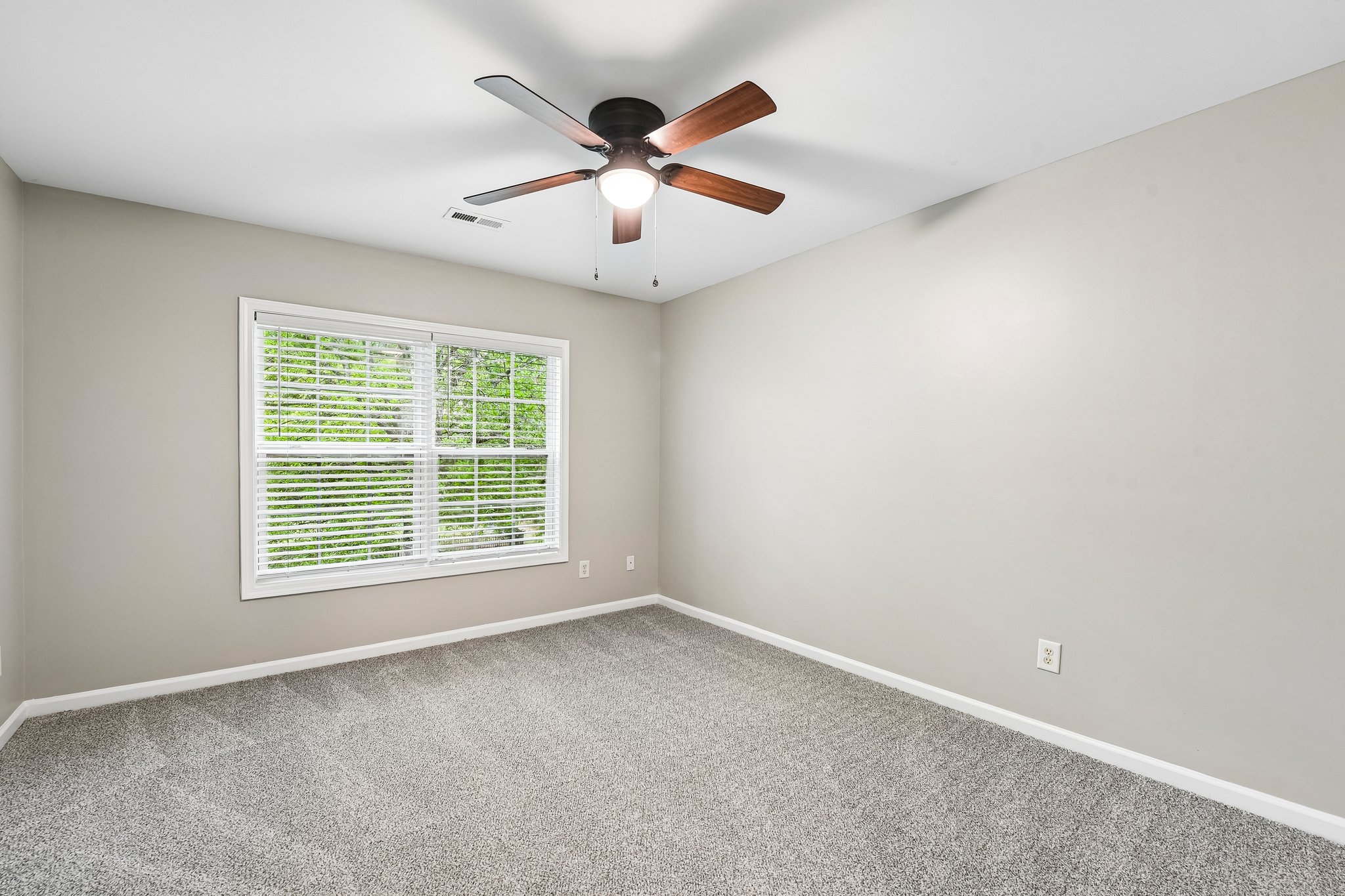 Barrands Ln-S1205-032.jpg
