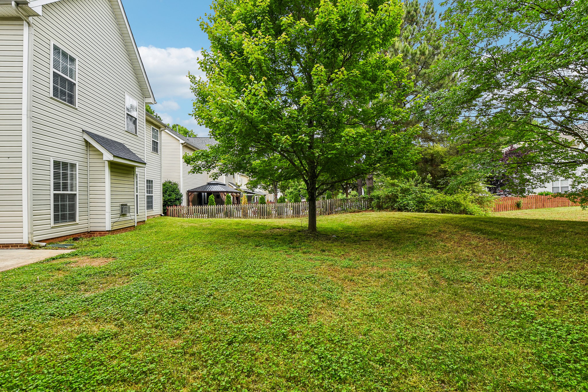 Barrands Ln-S1205-043.jpg