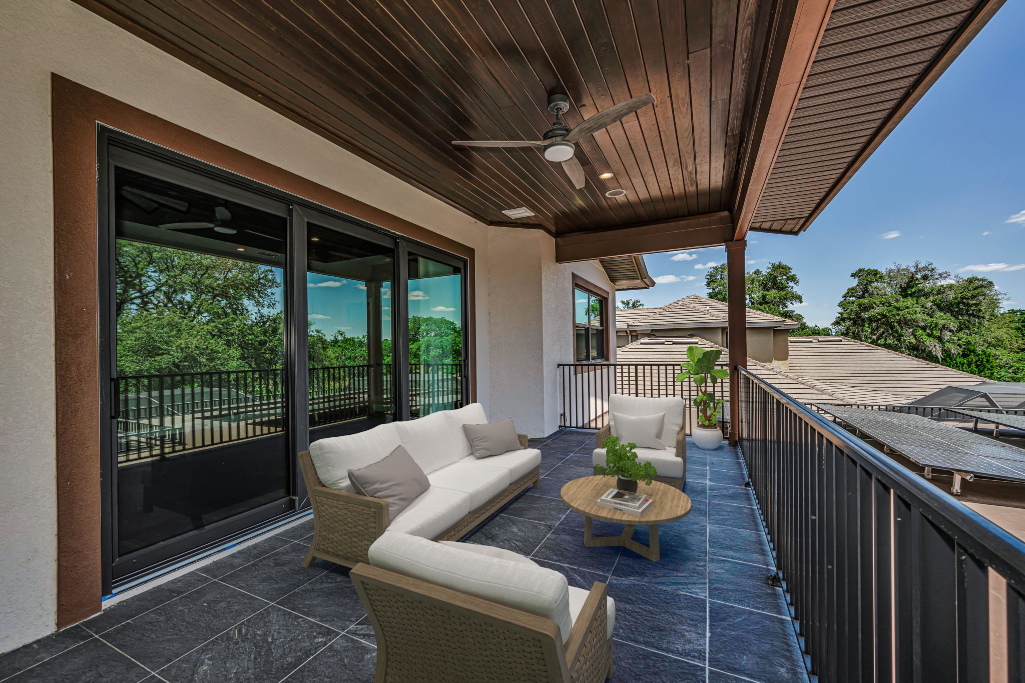 Upper Level Balcony 5