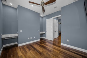 Upper Level Office 2b