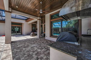 Outdoor Kitchen 3