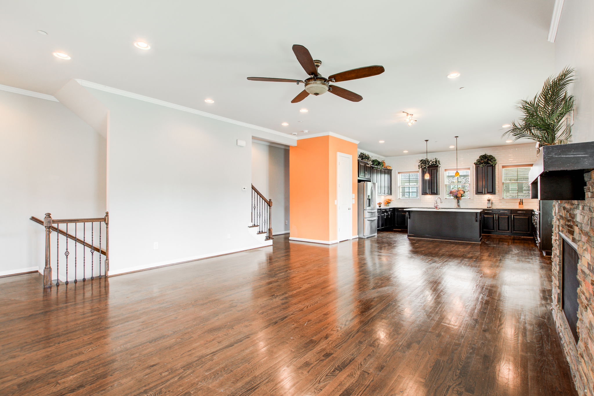 14 Living Kitchen Split