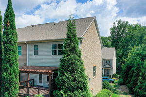 39 Aerial Exterior Rear + Side