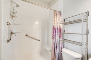 9 BR 4 En Suite A Shower Detail