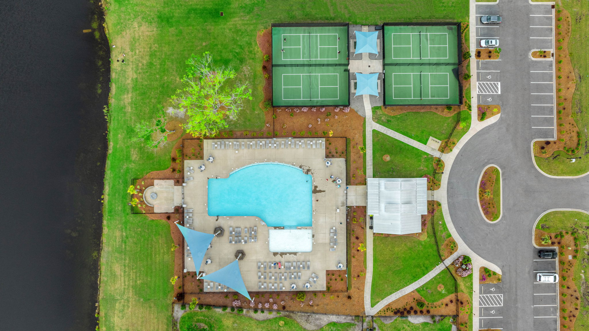 Amenities (16)