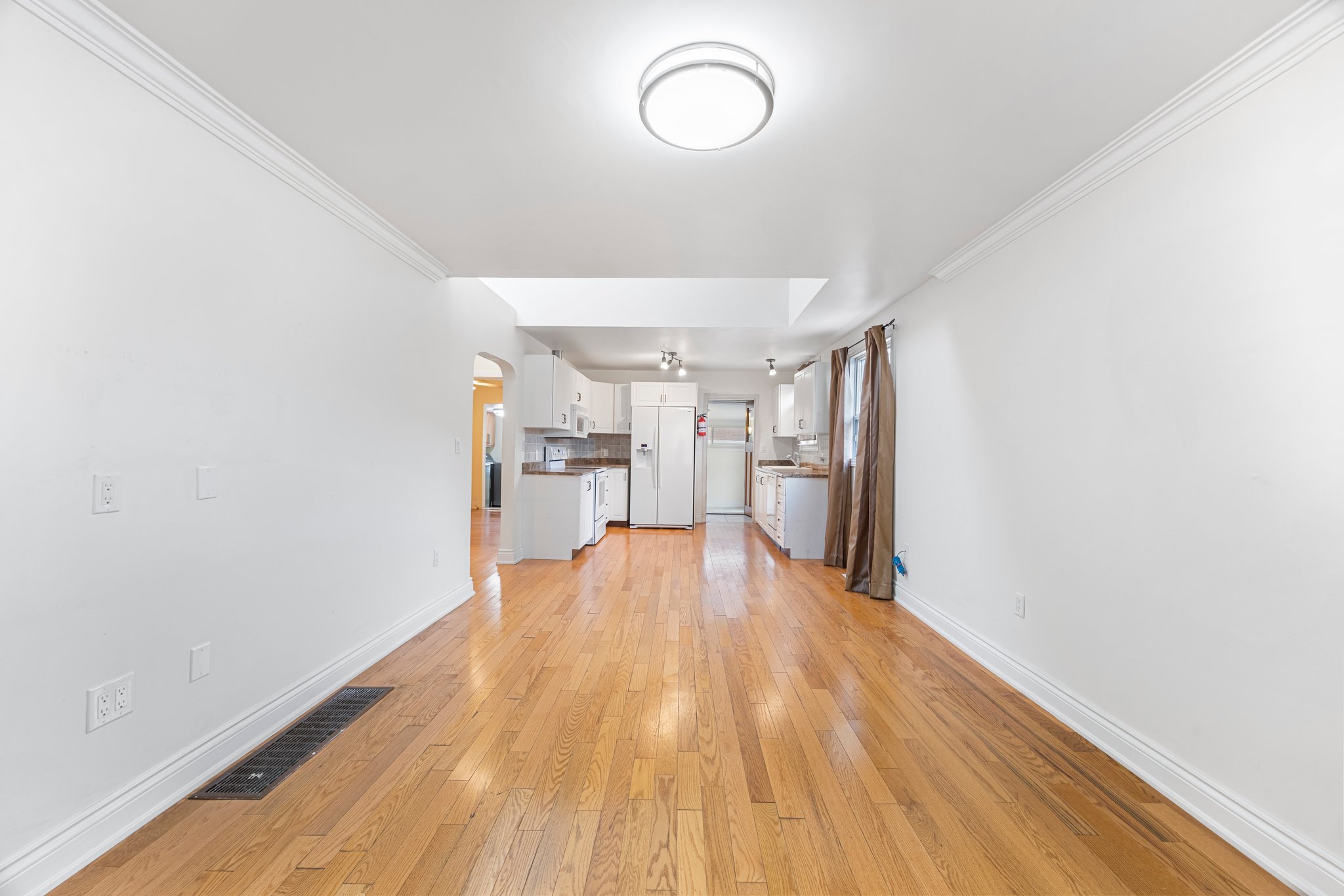 Toronto property showcase — delivered property photograph 4