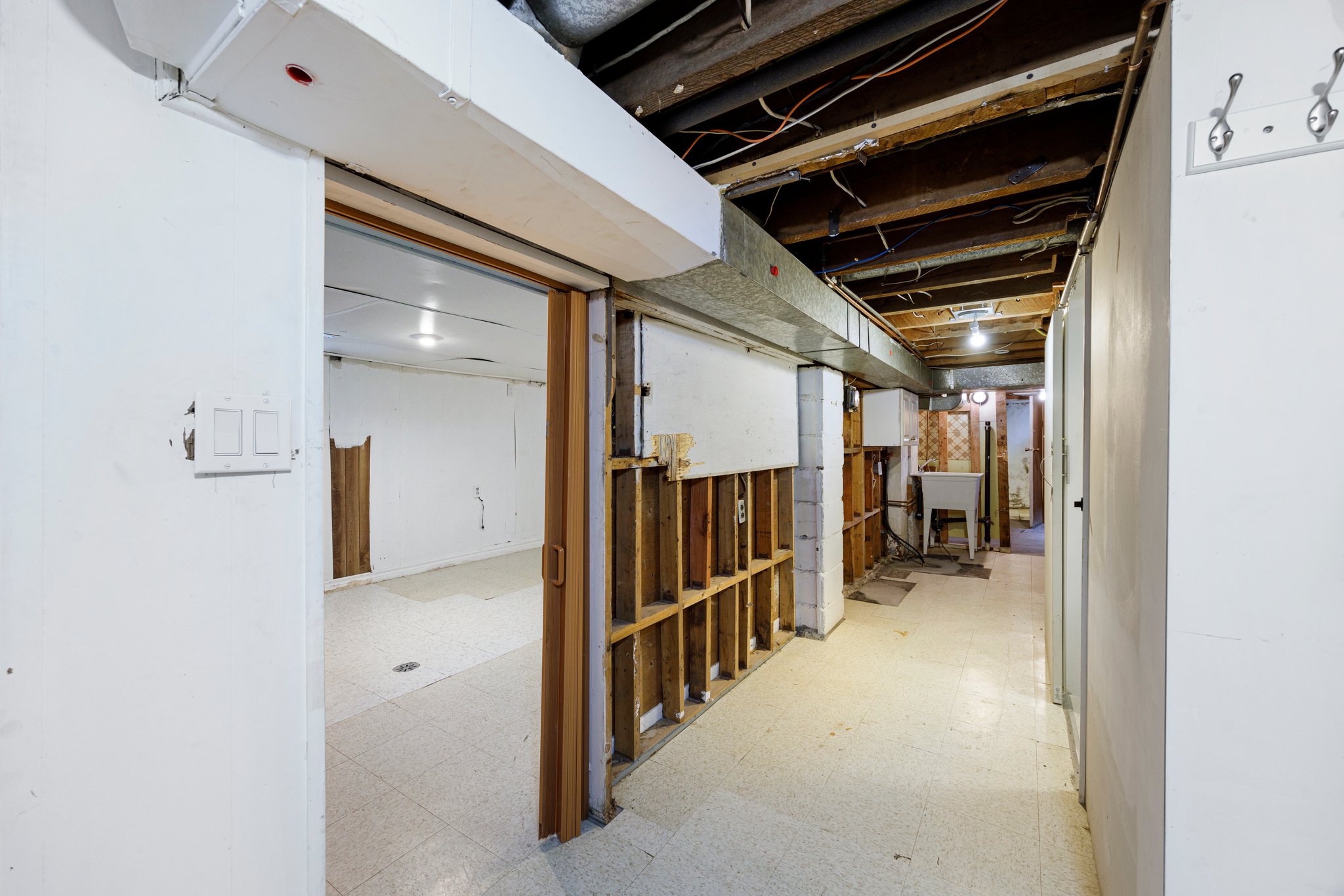 Toronto property showcase — delivered property photograph 17