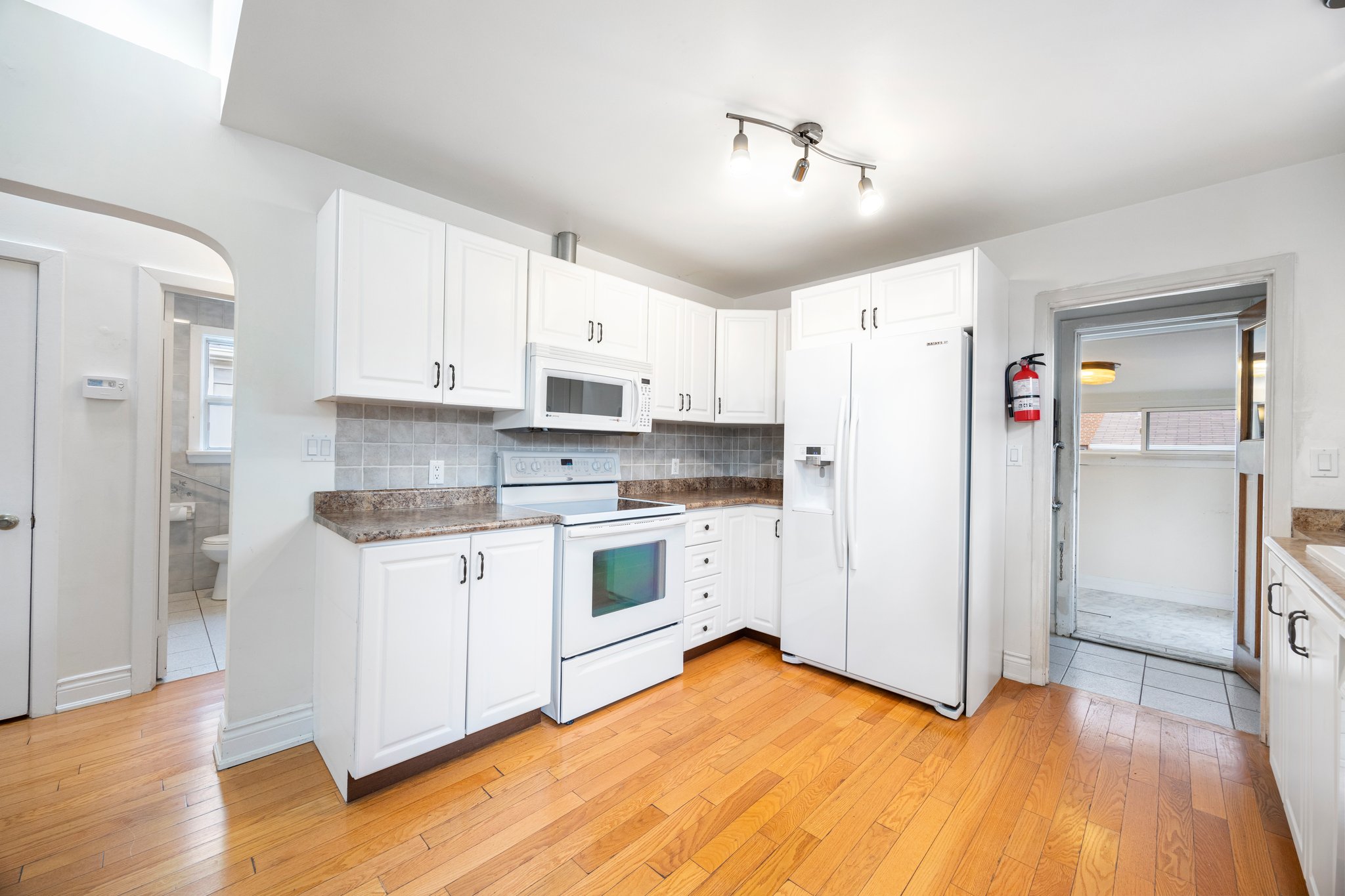 Toronto property showcase — delivered property photograph 6