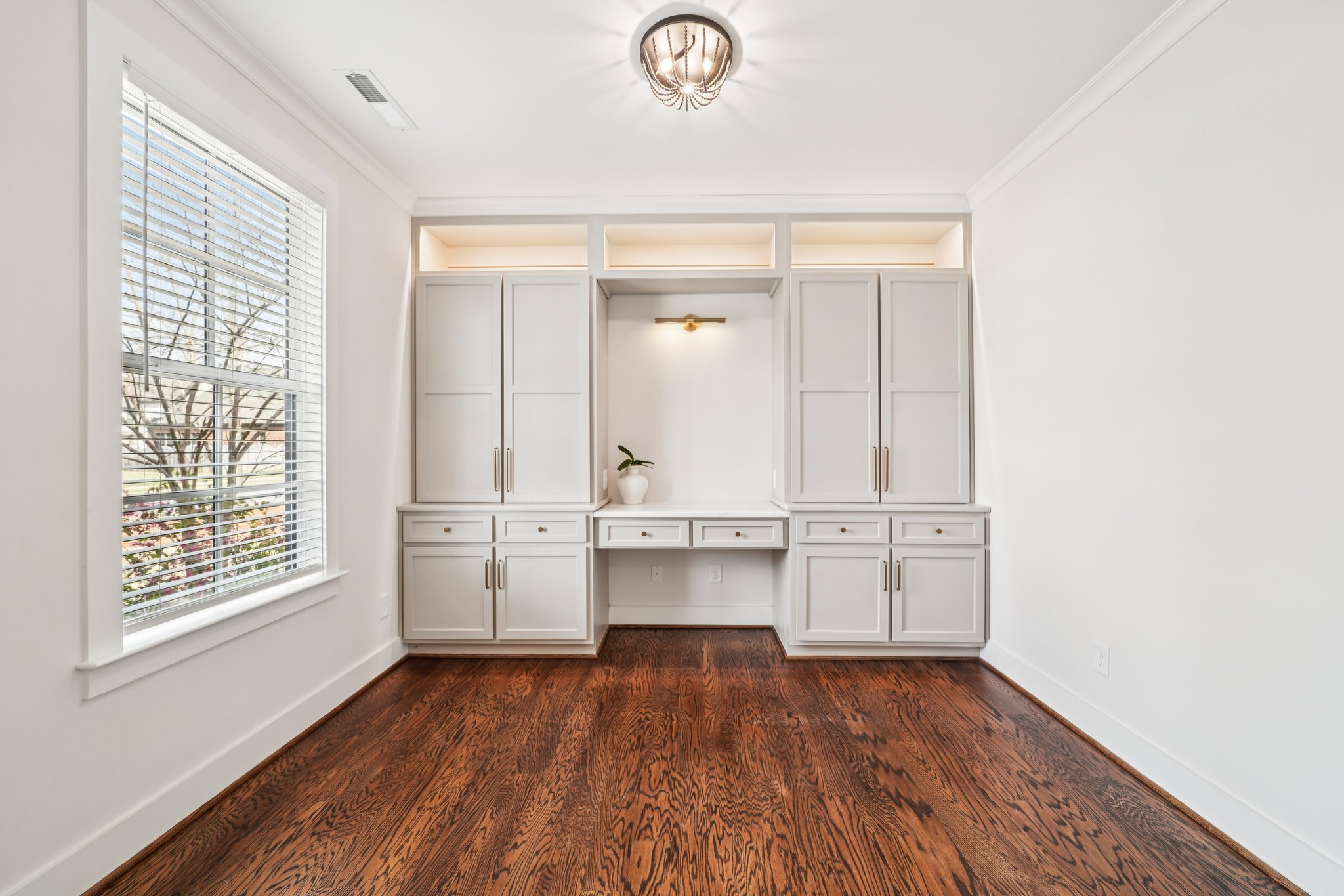 Norman Dr-S1103-016.jpg