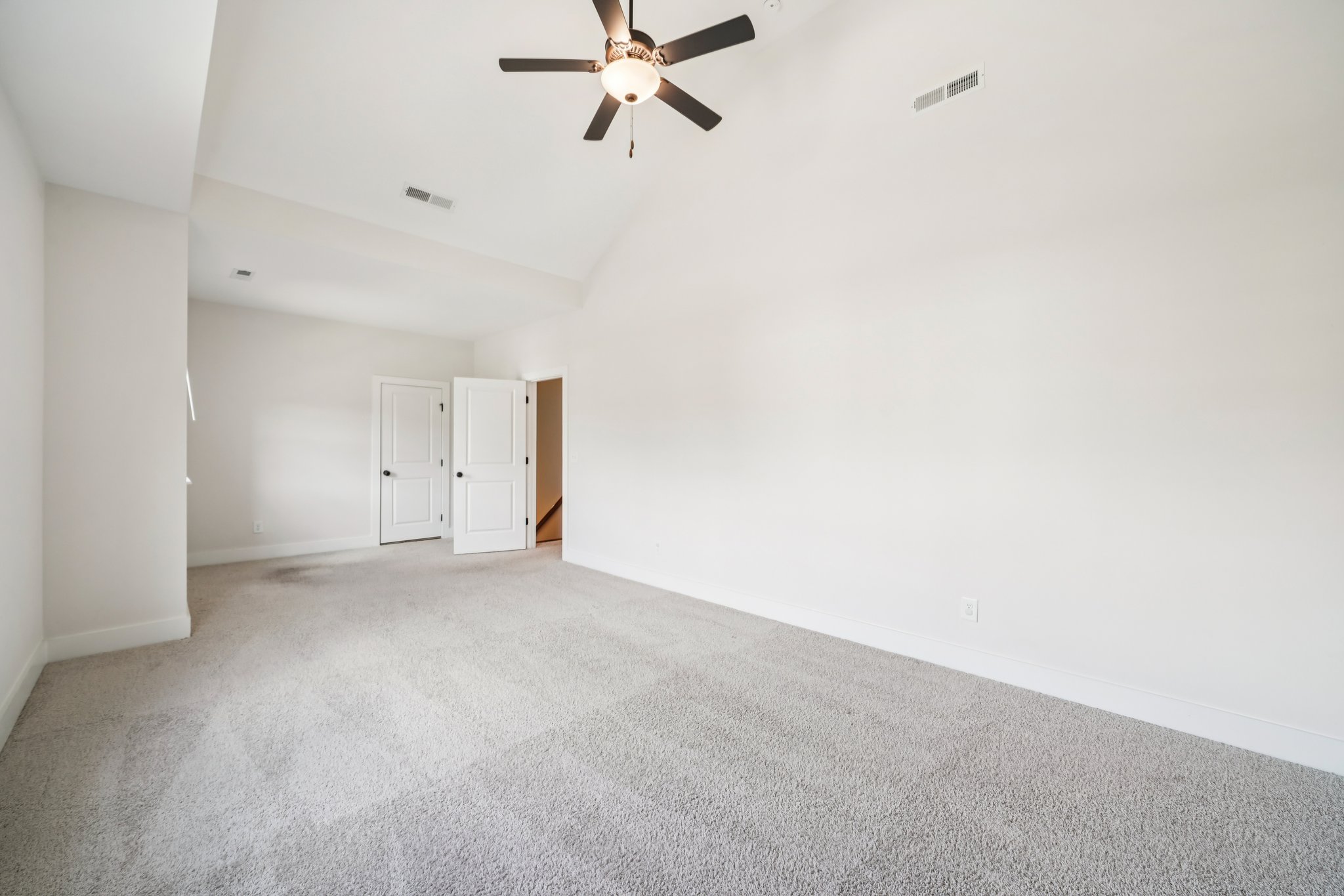 Norman Dr-S1103-031.jpg