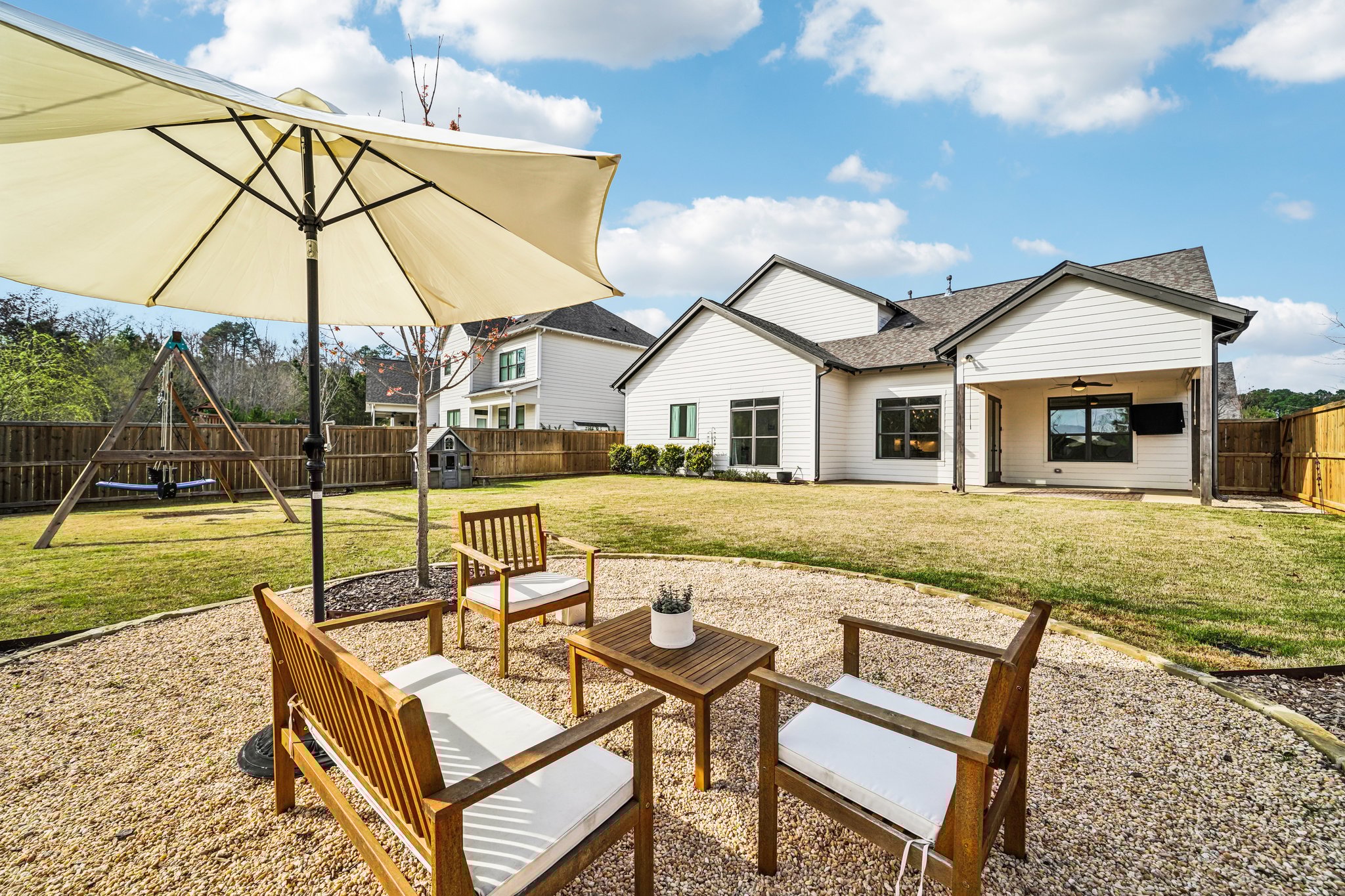 Norman Dr-S1103-046.jpg