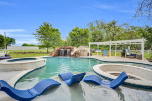 Sunny days will not disappoint with the endless pool features