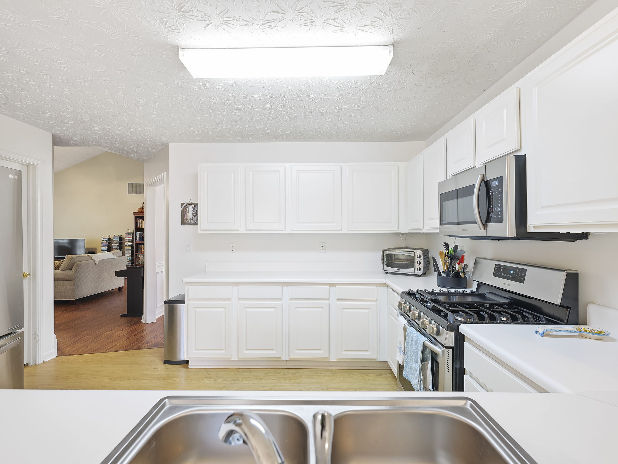 1015 Spring Ives Dr, Lawrenceville, GA 30043, USA Photo 12