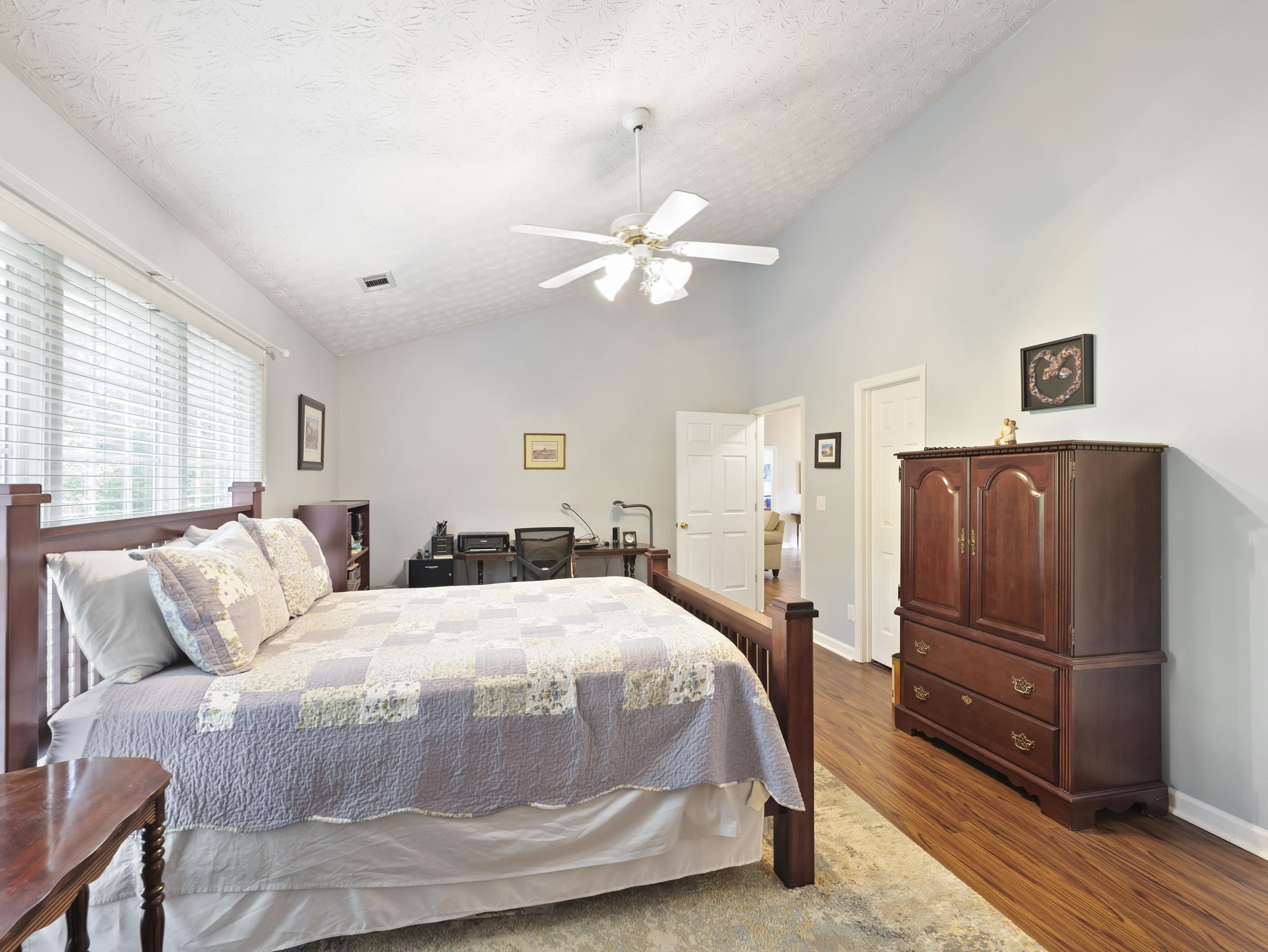 1015 Spring Ives Dr, Lawrenceville, GA 30043, USA Photo 20