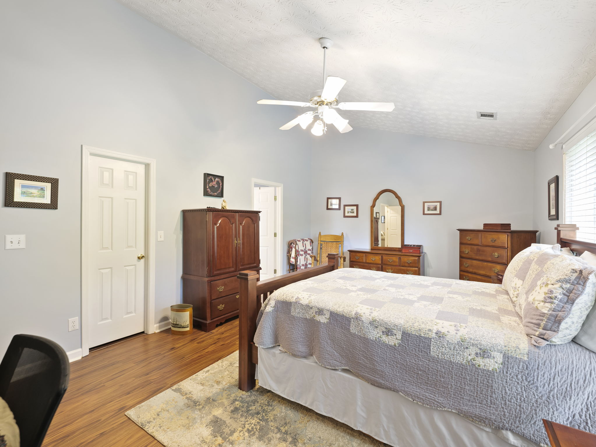 1015 Spring Ives Dr, Lawrenceville, GA 30043, USA Photo 19