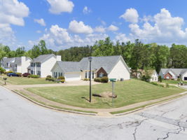1015 Spring Ives Dr, Lawrenceville, GA 30043, USA Photo 36