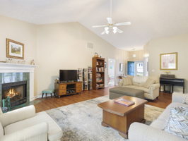 1015 Spring Ives Dr, Lawrenceville, GA 30043, USA Photo 5