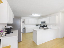 1015 Spring Ives Dr, Lawrenceville, GA 30043, USA Photo 10