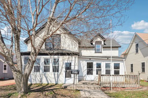 Stoughton Ave-S1104-001.jpg