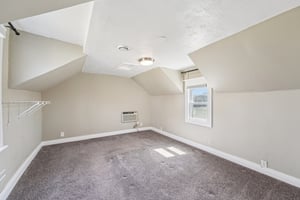 Stoughton Ave-S1104-017.jpg