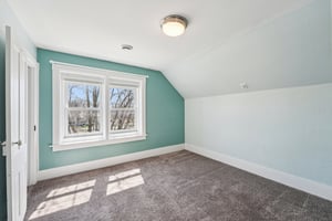 Stoughton Ave-S1104-020.jpg