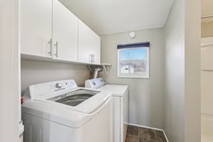 Stoughton Ave-S1104-031.jpg