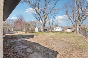 Stoughton Ave-S1104-034.jpg