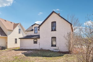 Stoughton Ave-S1104-037.jpg