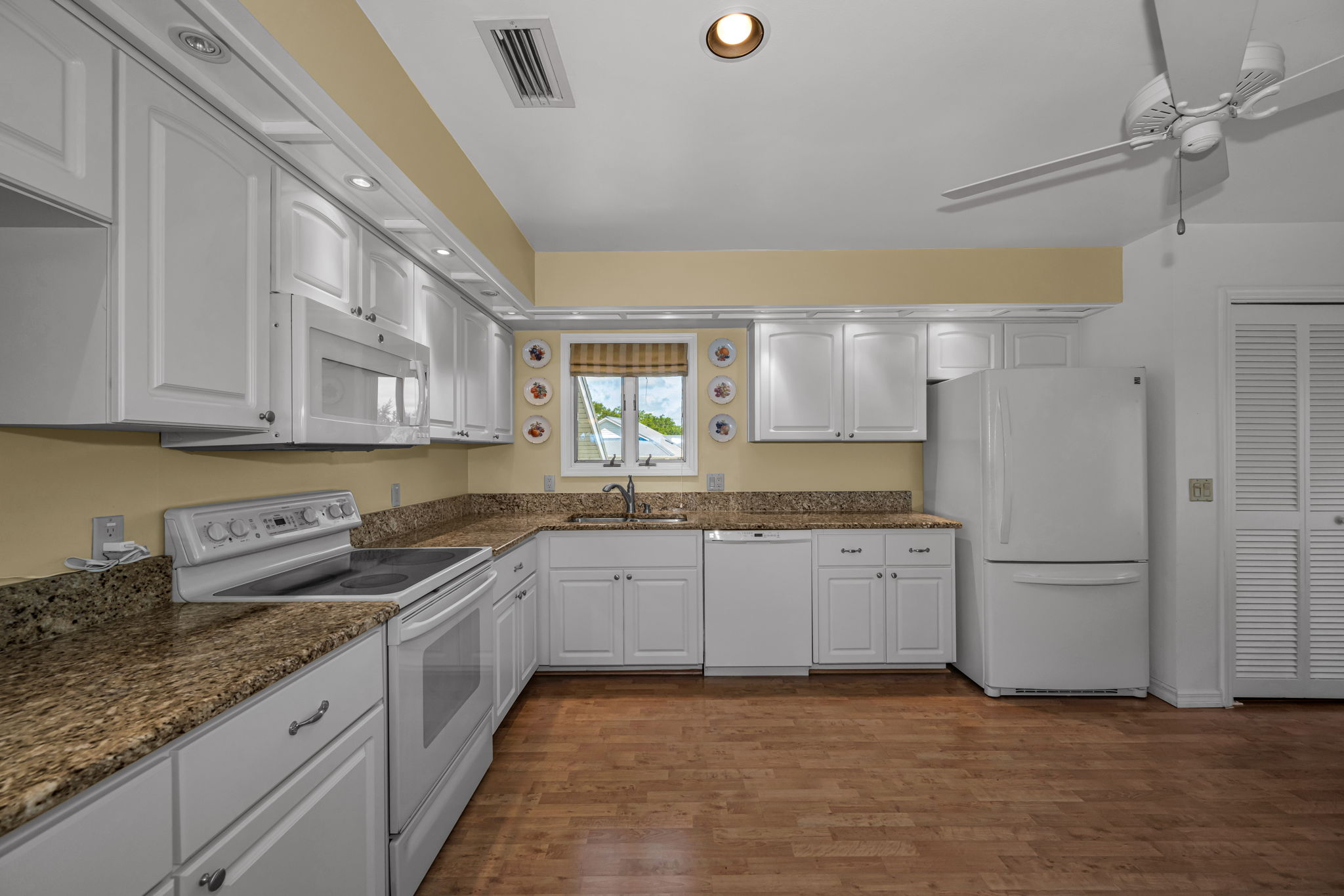 Kitchen 1