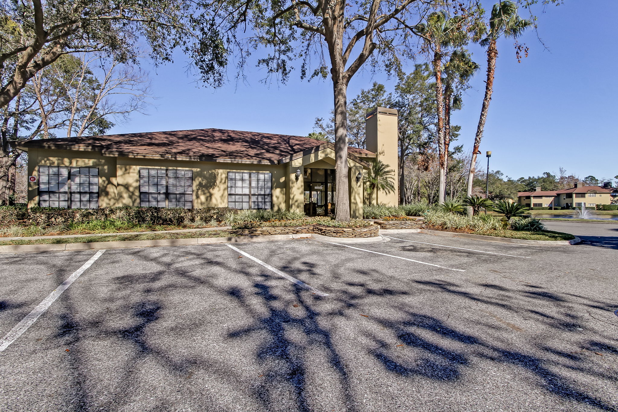 Lakecrest