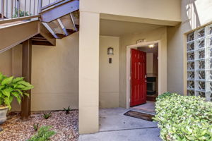 Front Porch/Entrance