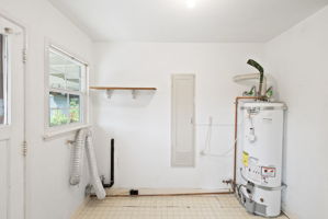  Photo 31