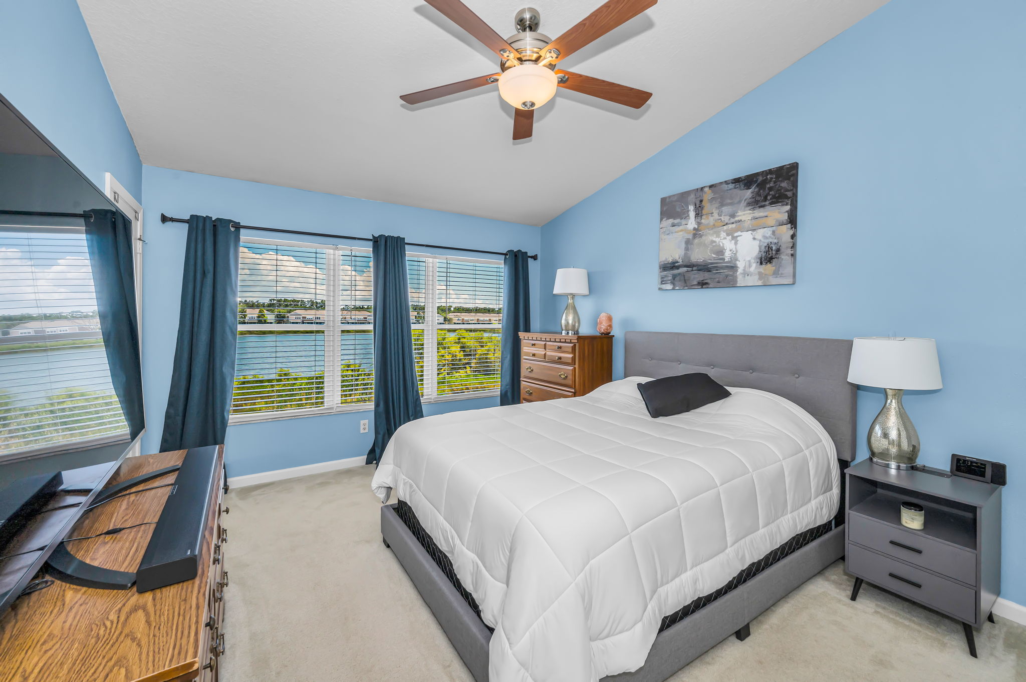 Upper Level Primary Bedroom1a