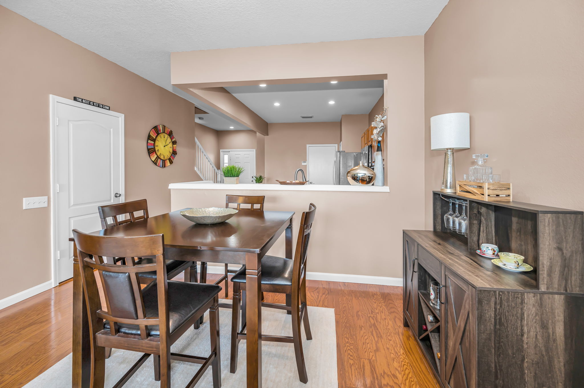 Dining Room3
