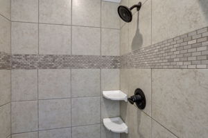  Photo 34