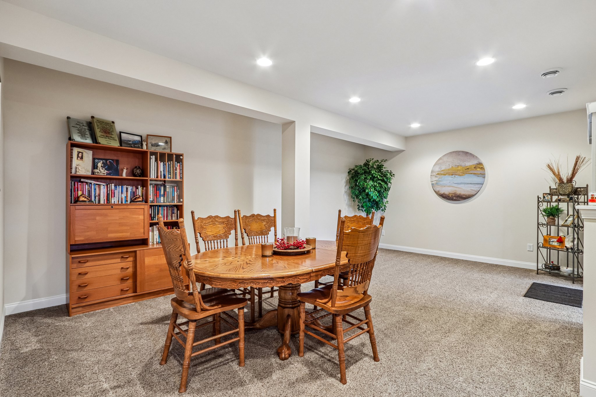 Ann Marie Way 7-S2804-024.jpg