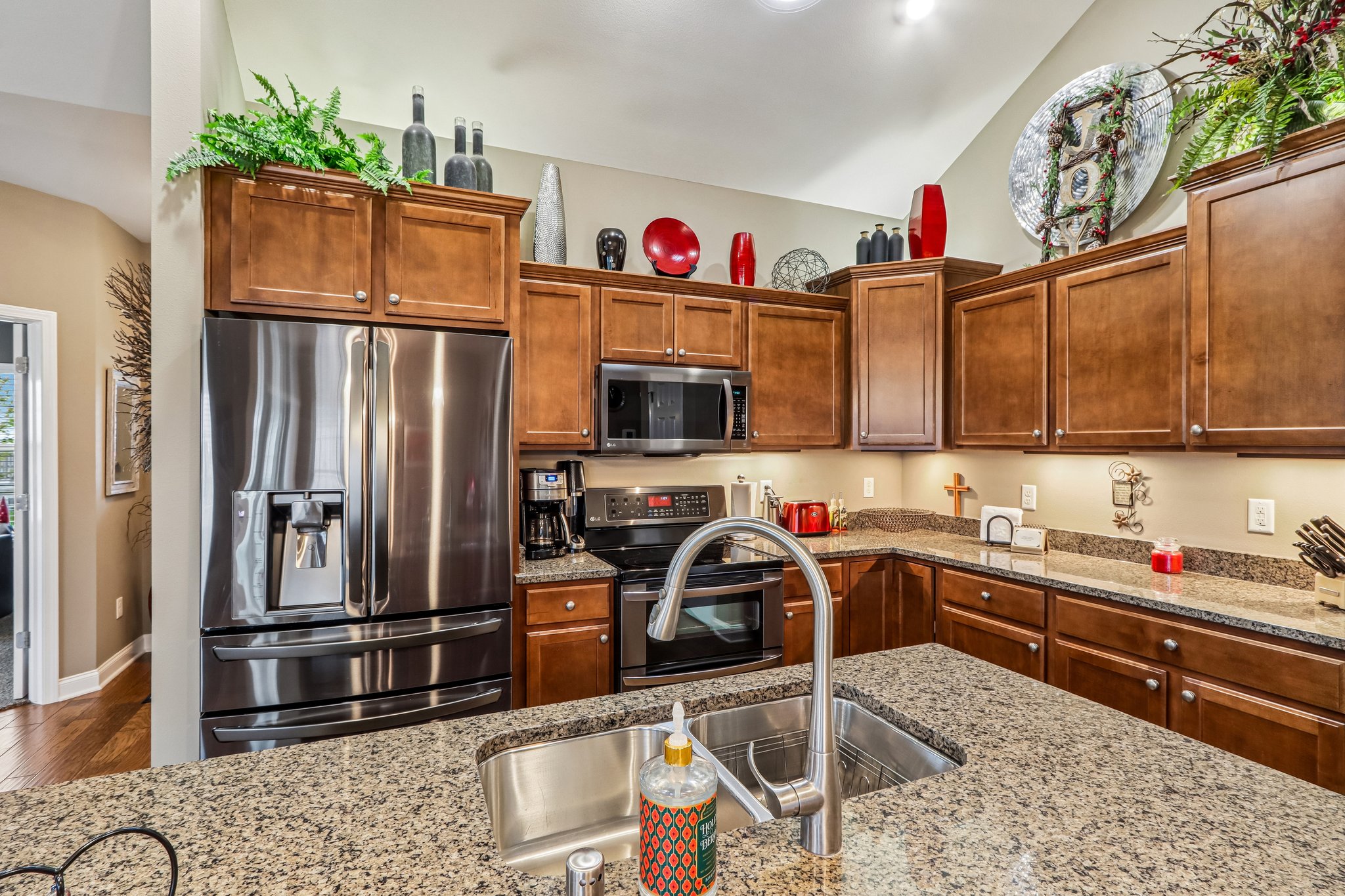 Ann Marie Way 7-S2804-034.jpg