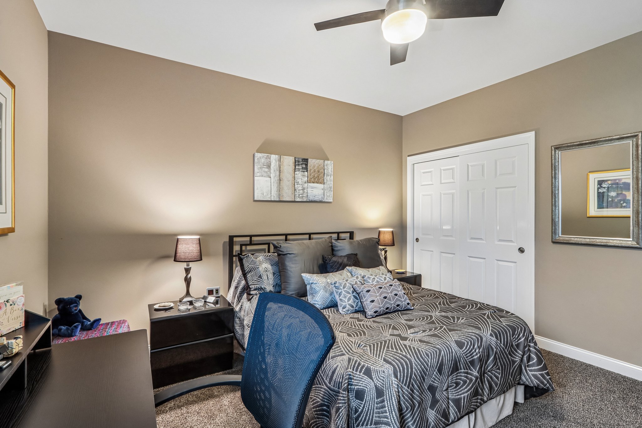 Ann Marie Way 7-S2804-040.jpg