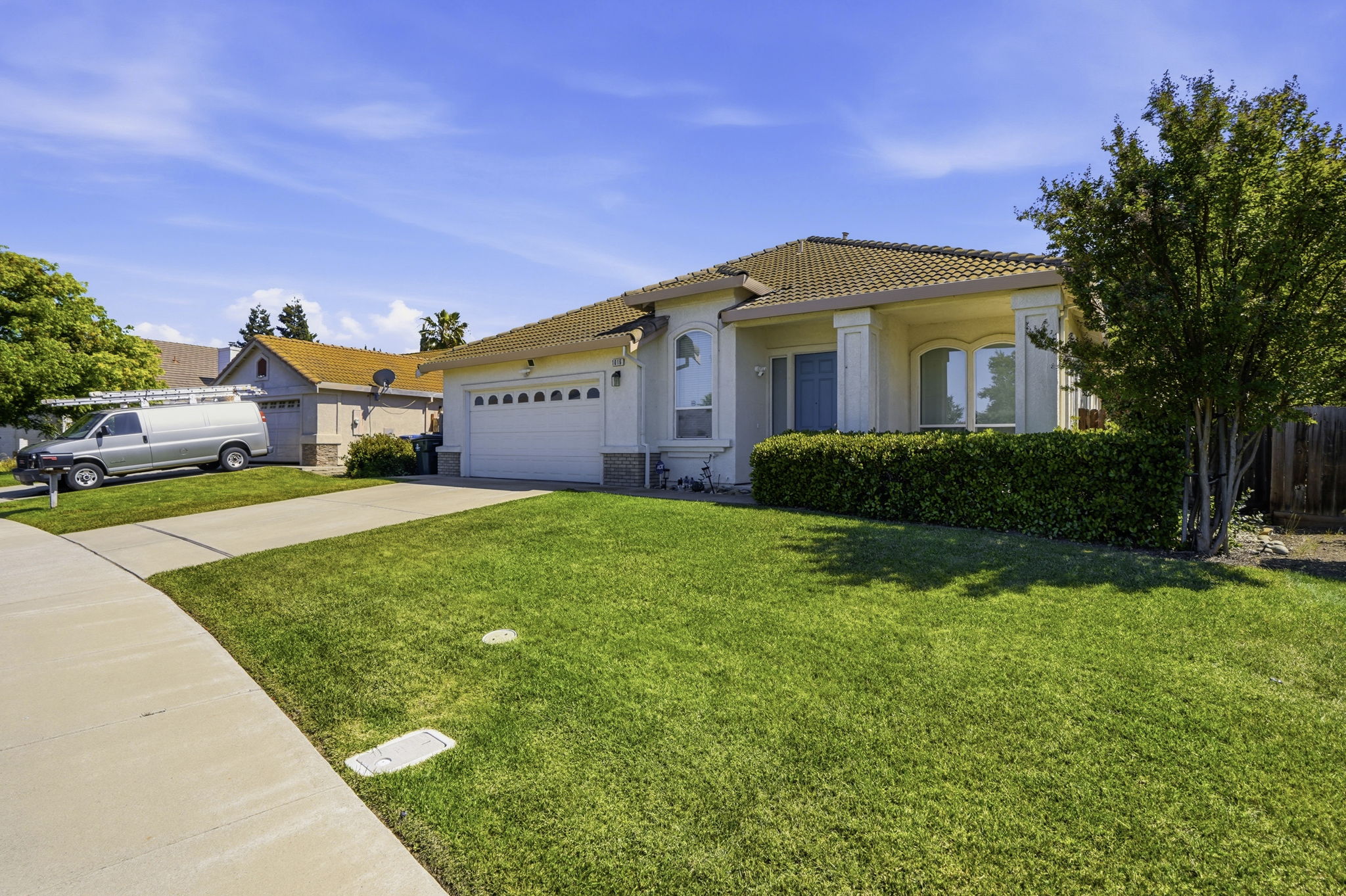 002_F8_1016 Carpinteria Dr
