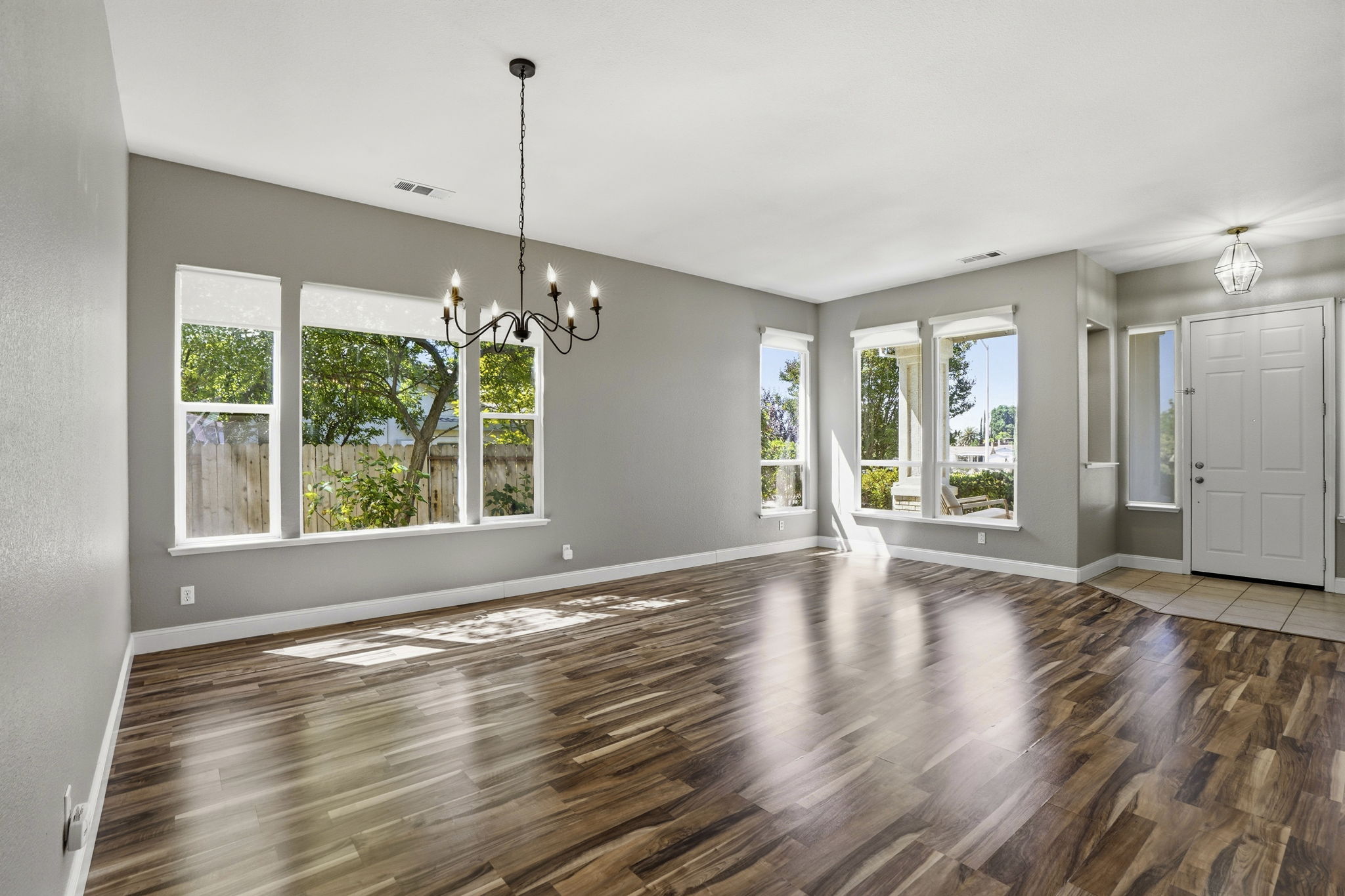 014_F8_1016 Carpinteria Dr