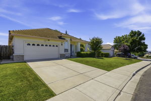 003_F8_1016 Carpinteria Dr