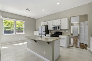 011_F8_1016 Carpinteria Dr