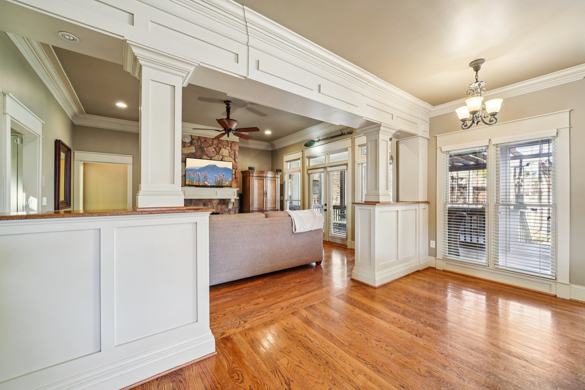 Dunsmore Dr-S0702-009.jpg