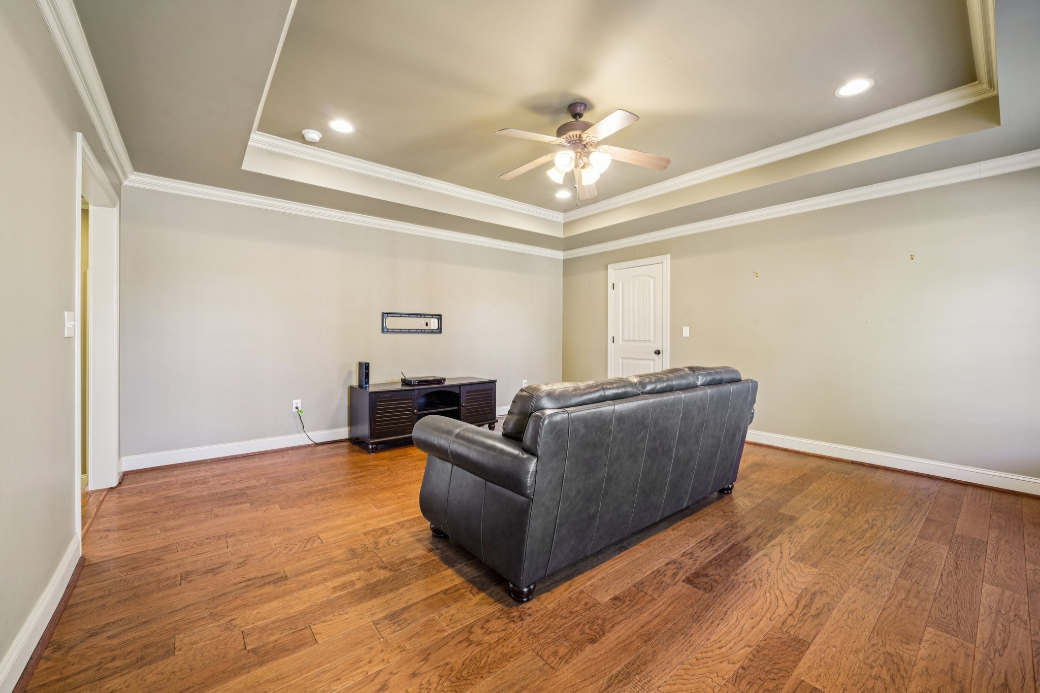 Dunsmore Dr-S0702-045.jpg