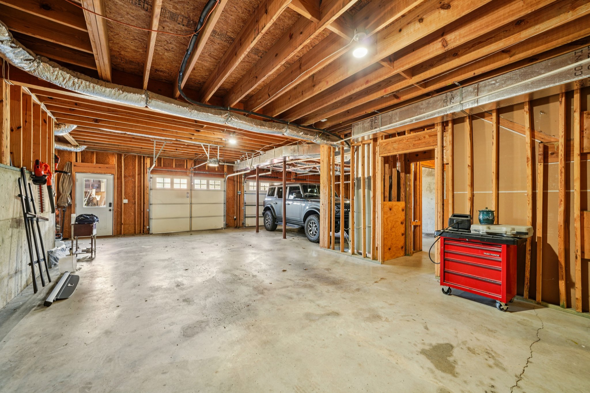 Dunsmore Dr-S0702-058.jpg