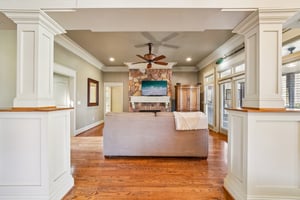 Dunsmore Dr-S0702-008.jpg